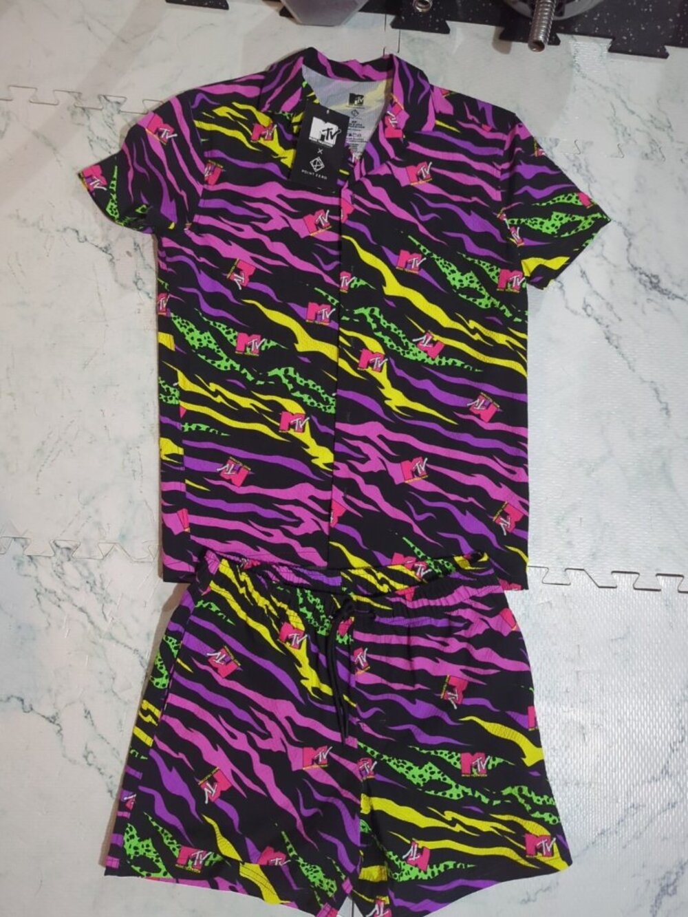 Mens Point Zero X MTV Hawaiian Short Sleeve Shirt And Shorts Set Size Small BNWT